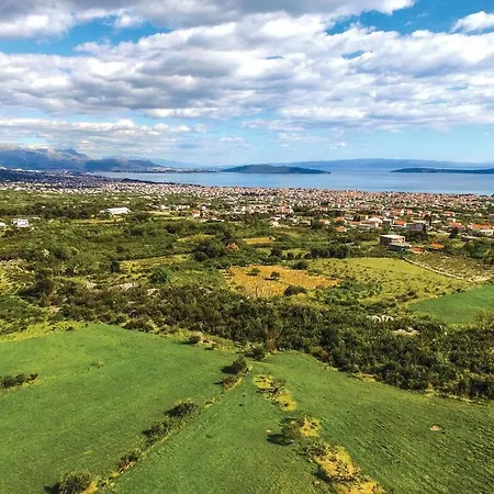 Holiday home Gorgeous In Kastel Stafilic Kastela